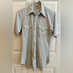 Bronco’s Vintage pearl snap Western Wear Men's Blue and White Shirt. Small
